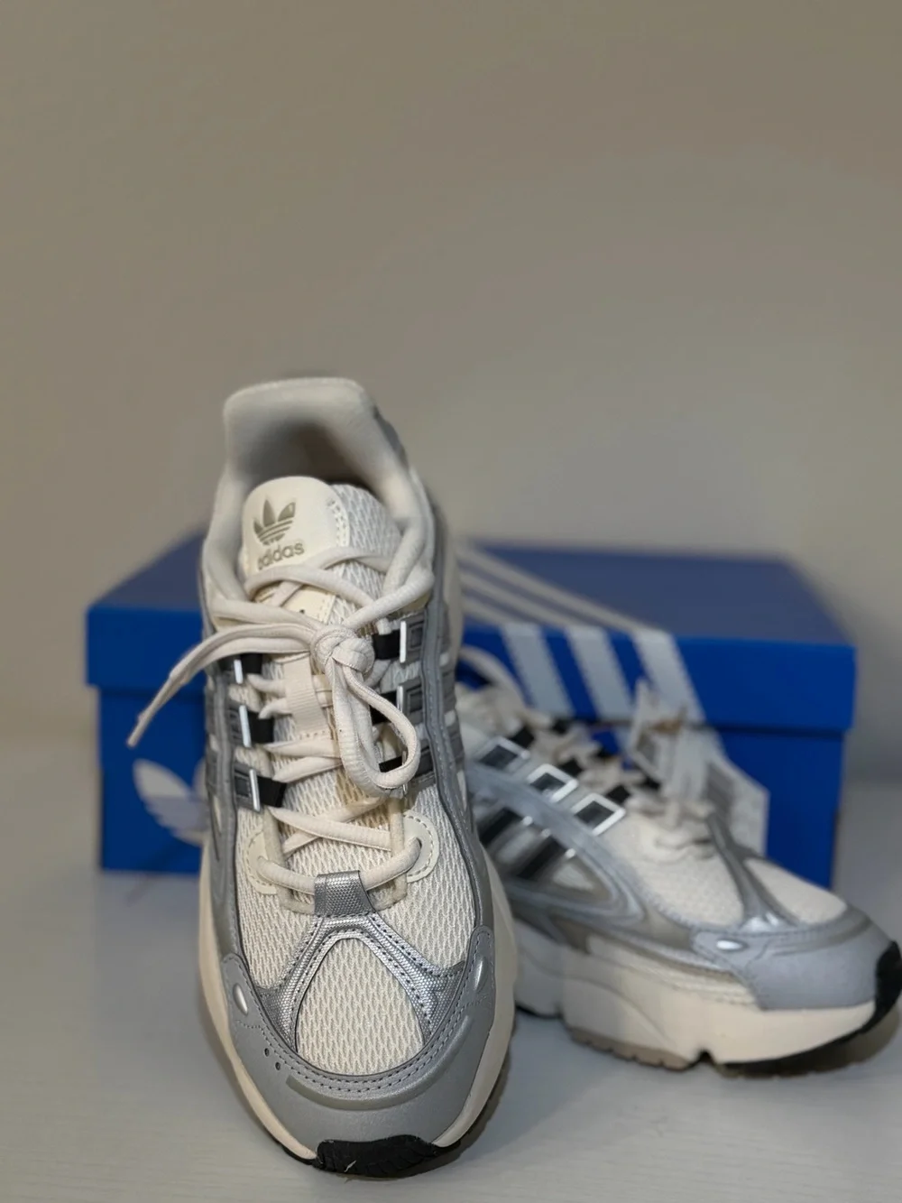 Adidas Ozmillen White Silver Black